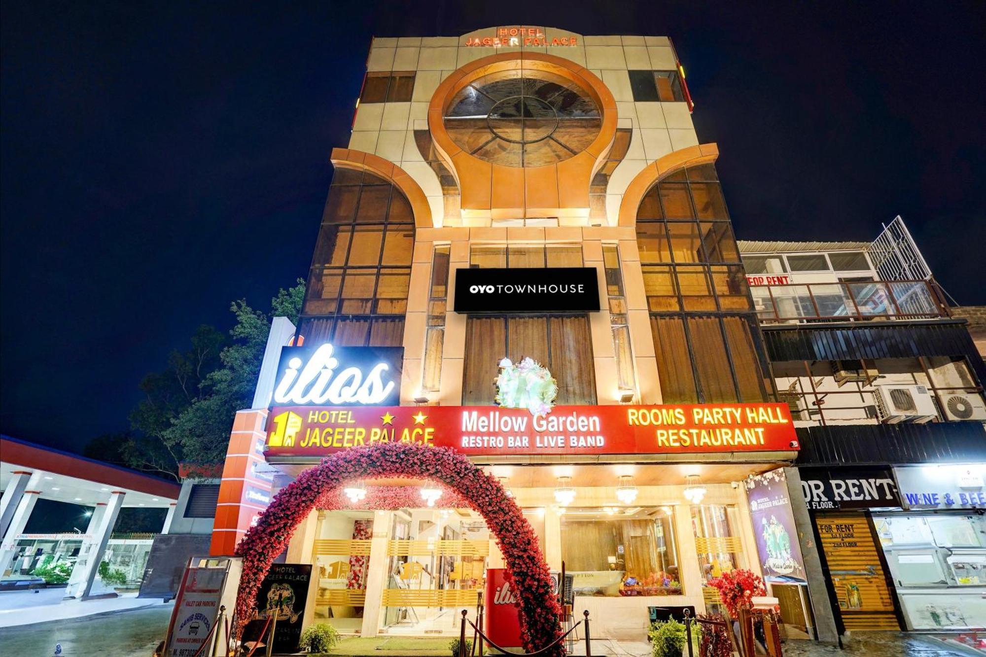 Super Townhouse Jageer Palace Near Mayapuri Chowk 新德里 外观 照片
